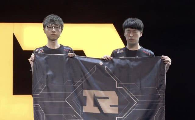 之间的较量 之间的较量